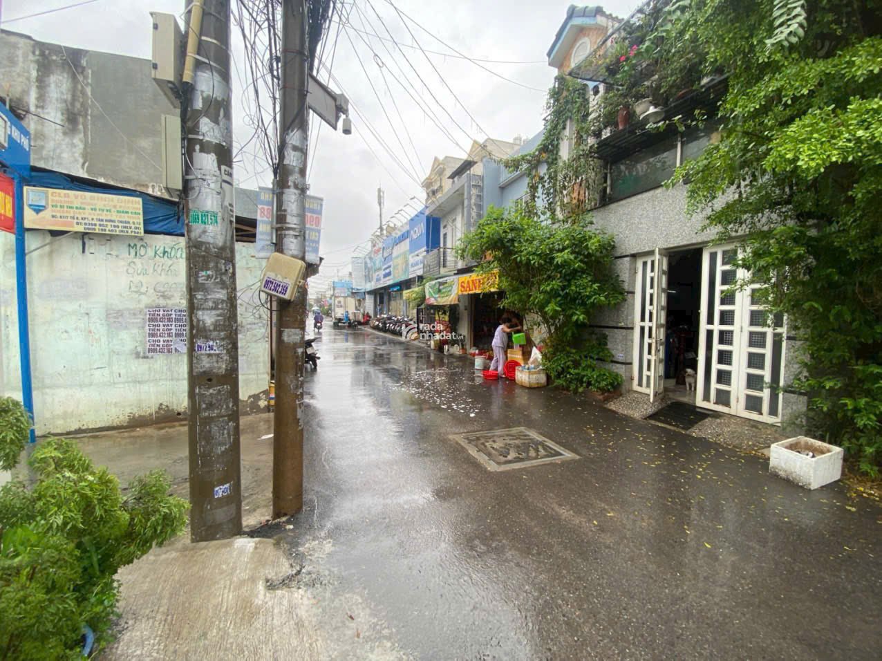 NHÀ MẶT TIỀN ĐƯỜNG ĐÔNG HƯNG THUẬN 5, TIỆN BUÔN BÁN, 5,6x11m, GẦN AN SƯƠNG