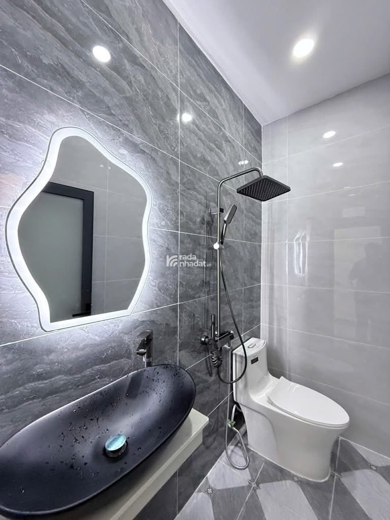 NHÀ BÙI QUANG LÀ- 50m2- 2 TẦNG- 3.7x13- CHỈ 5.29 TỶ