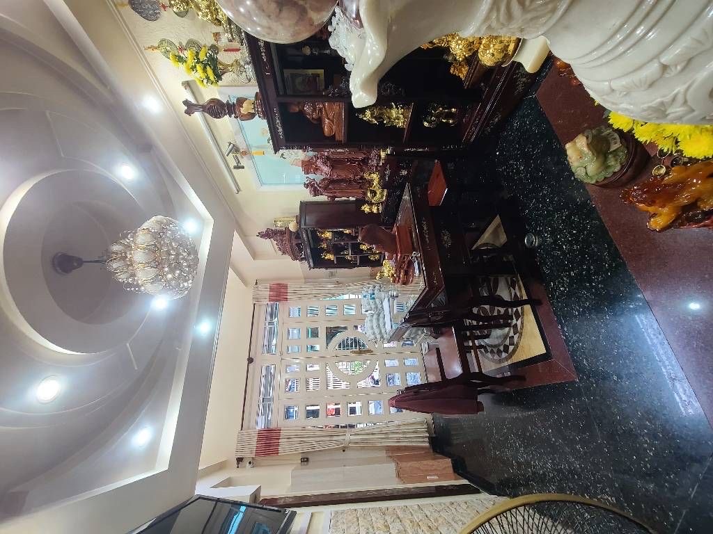 Mô tả: Nhà xây kiên cố hoàn công đầy đủ.DTCN 31m2: 3.3mx 9.2m vuông.Gồm 2PN sẵn 1 Phòng dự kiến, 3W