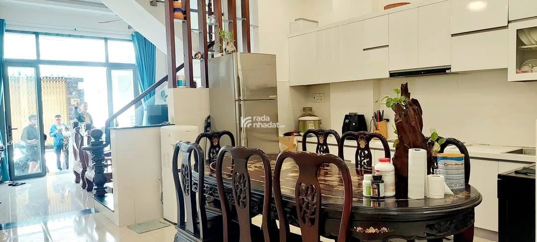 Nhà mặt tiền đường 8A khu Tên Lửa Bình Tân 4,5x12m