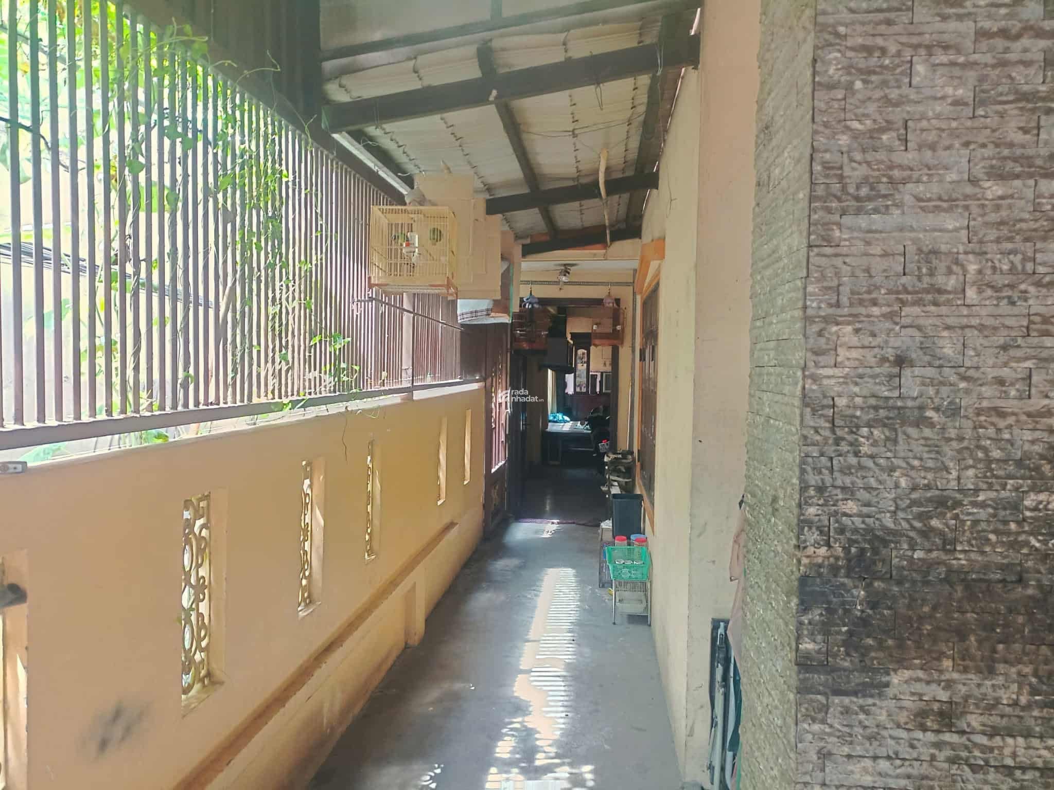 Nhà mặt tiền đường quốc lộ 50 