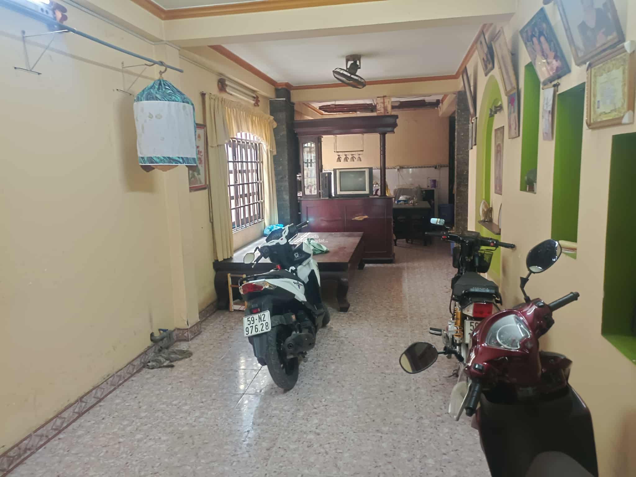 Nhà mặt tiền đường quốc lộ 50 