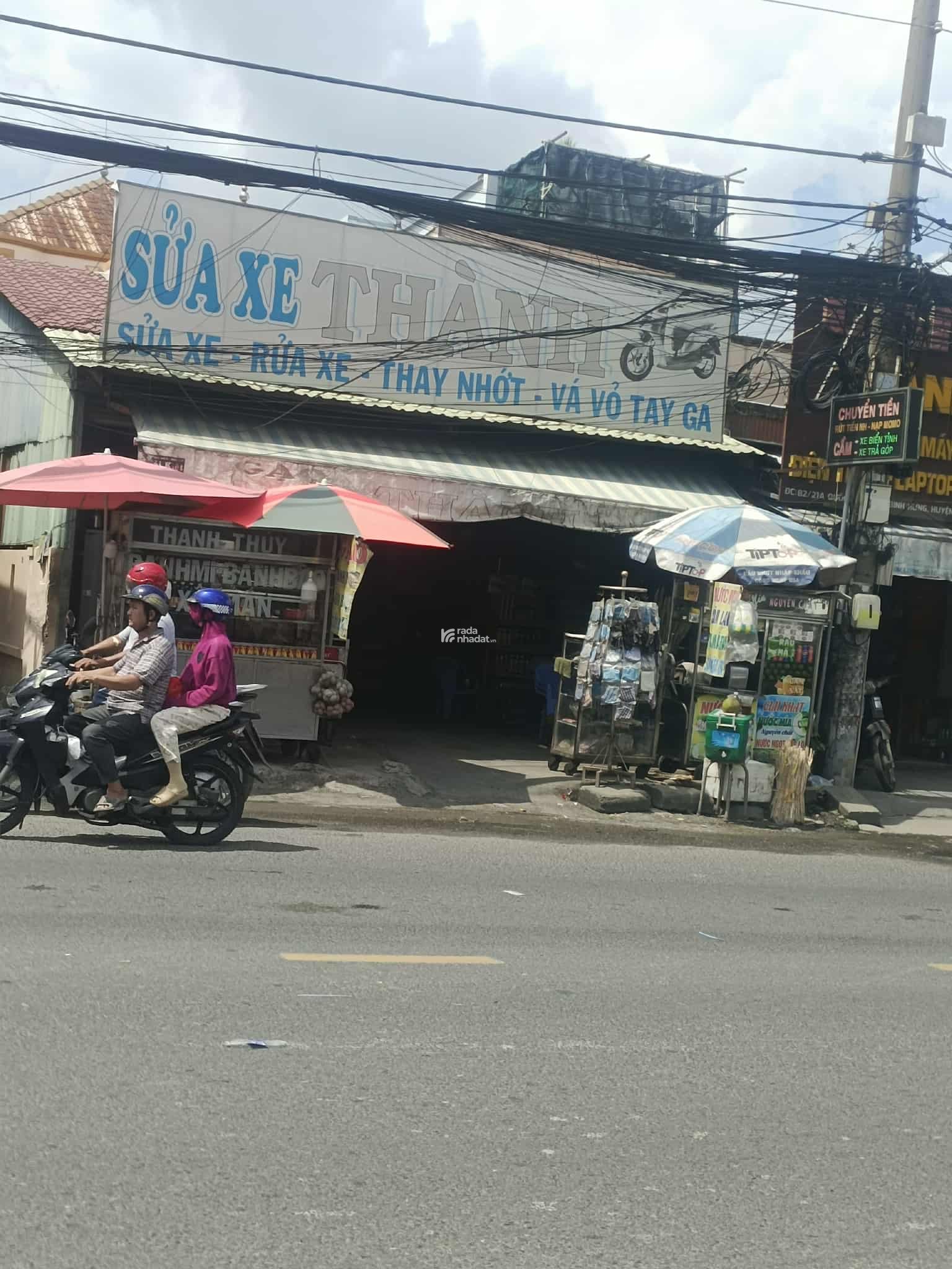 Nhà mặt tiền đường quốc lộ 50 