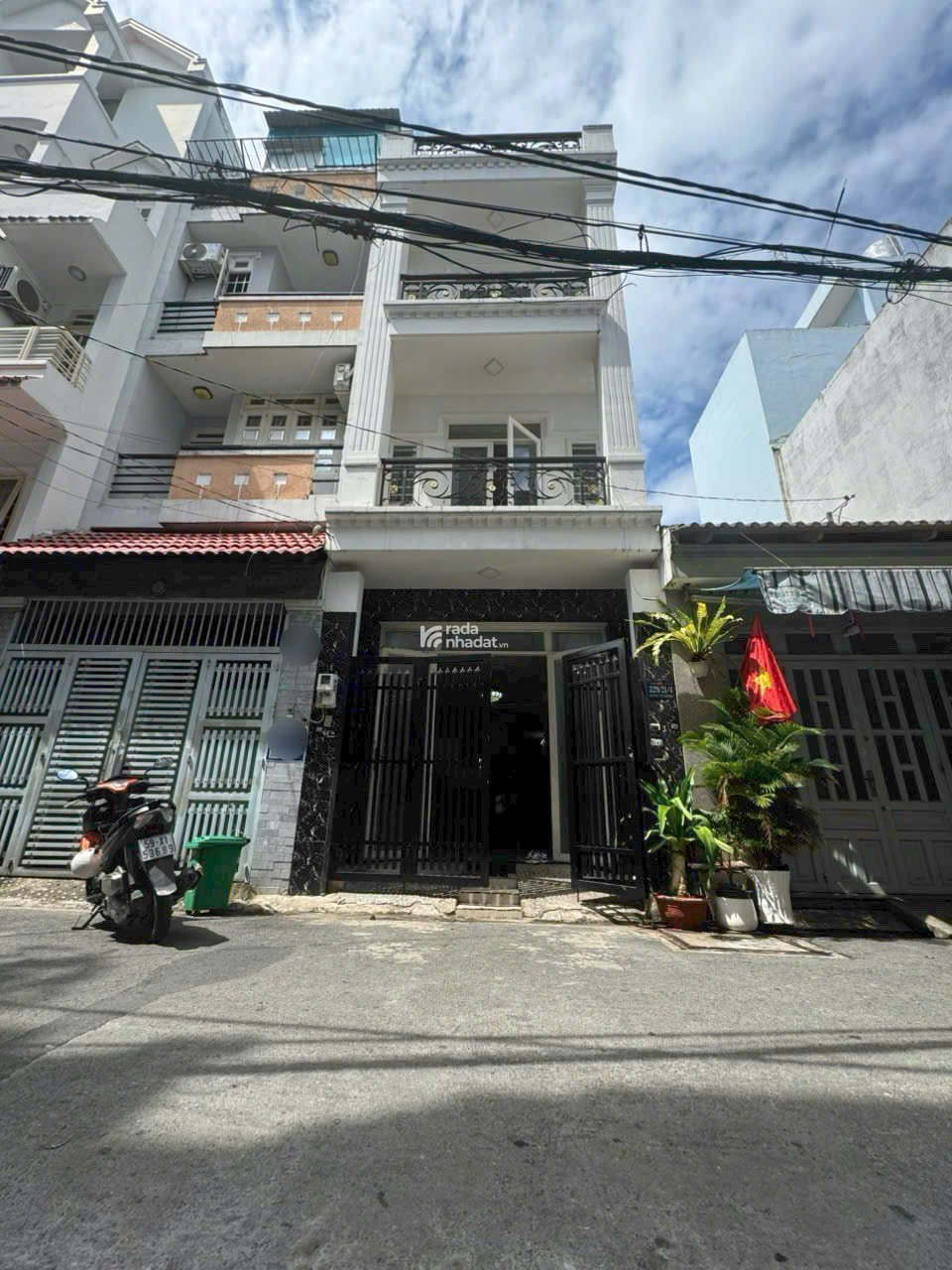 BÁN NHÀ HẺM 8M TÂN HƯƠNG, TÂN PHÚ. DT 4 X 15M, NHÀ 3 LẦU, 4PN 5WC, GIÁ 8,2 TỶ