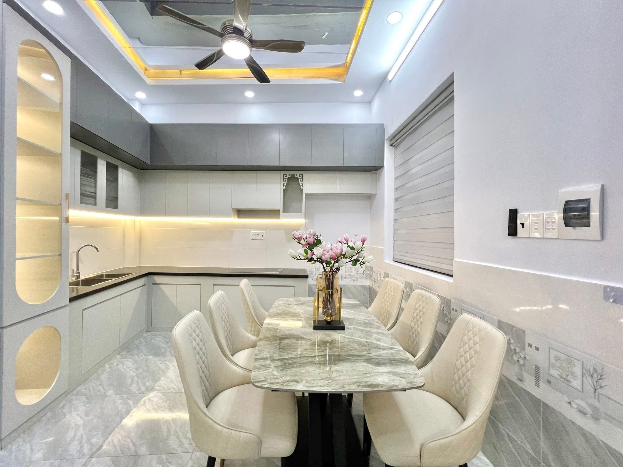 Nhà Đẹp 3 Tầng Võ Thị Nhờ - Full Nội Thất - View Sân Thượng Mát Mẻ - Chỉ 5Ty980 TL
