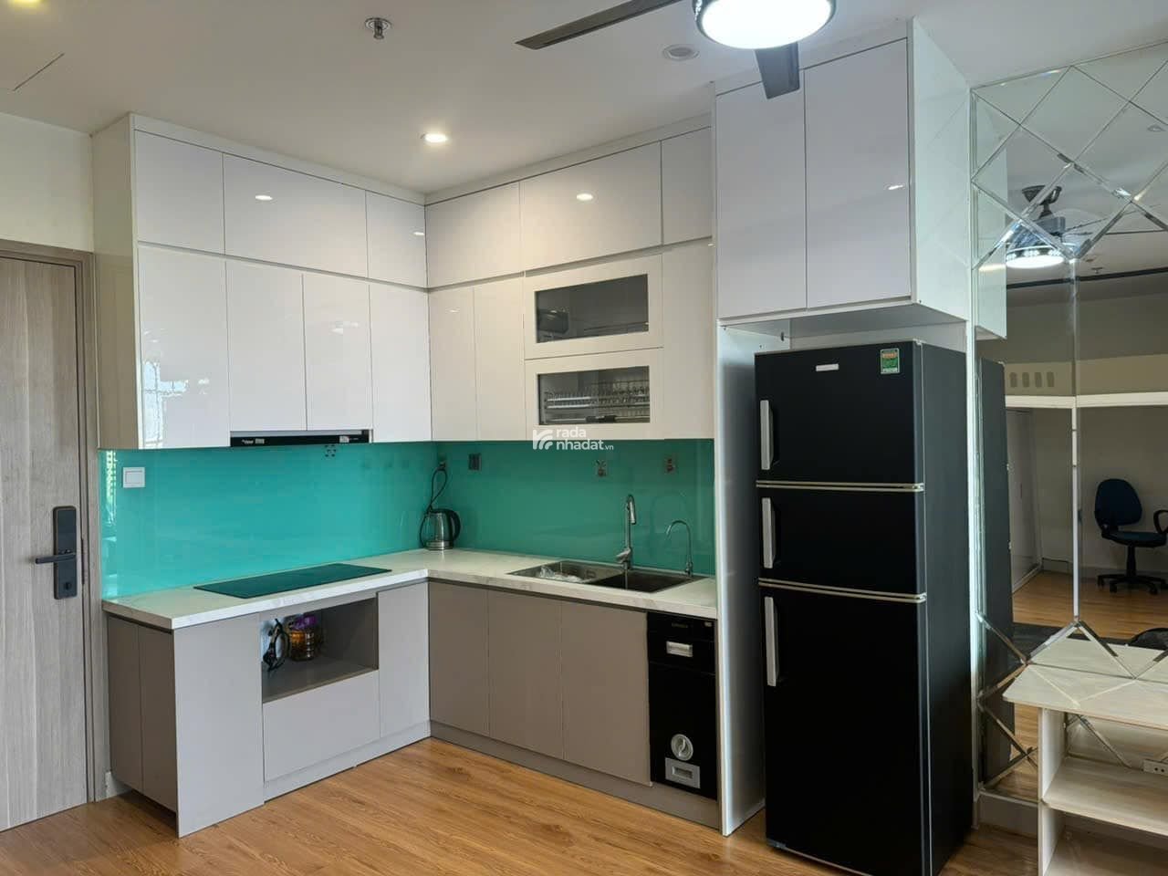 Chính chủ bán căn 2N, 62.29m2 giá 3.9 tỷ, có slot ôtô và MPDV 36 tháng, tầng trung, có thương lượng