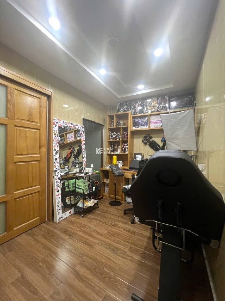 NGUYỄN VĂN NGHI - PHƯỜNG 4 - GÒ VẤP- DT: 4M X 25M -23 TỶ 8