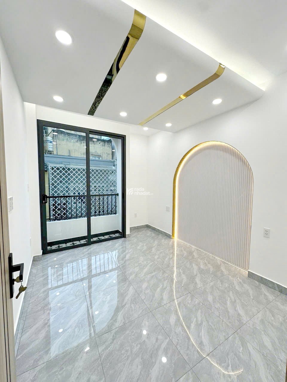 Bán nhà đẹp 4 tầng đường Âu Dương Lân P. Chánh Hưng Quận 8