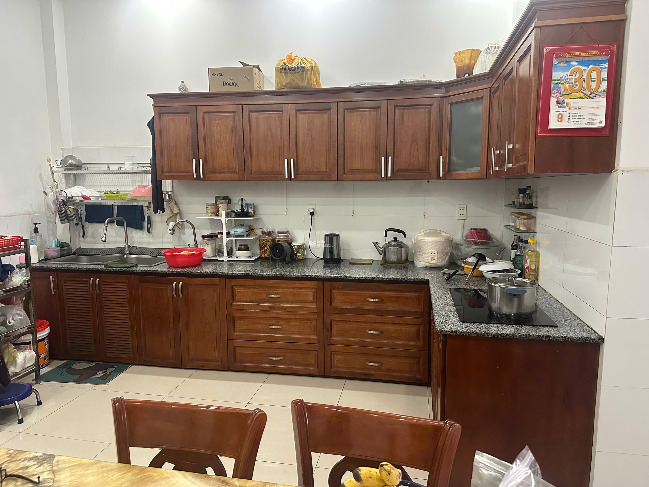 Bán gấp nhà 4 lầu ô tô ngủ trong nhà Huỳnh Văn Nghệ, P. 15, Tân Bình chỉ 8.5 tỷ. TL