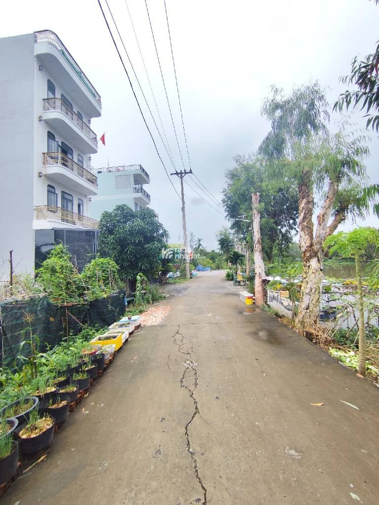 Bán thửa đất mặt tiền view sông 5x22m, hẻm xe tải 8m, Hà Huy Giáp, Q12, 3.x tỷ