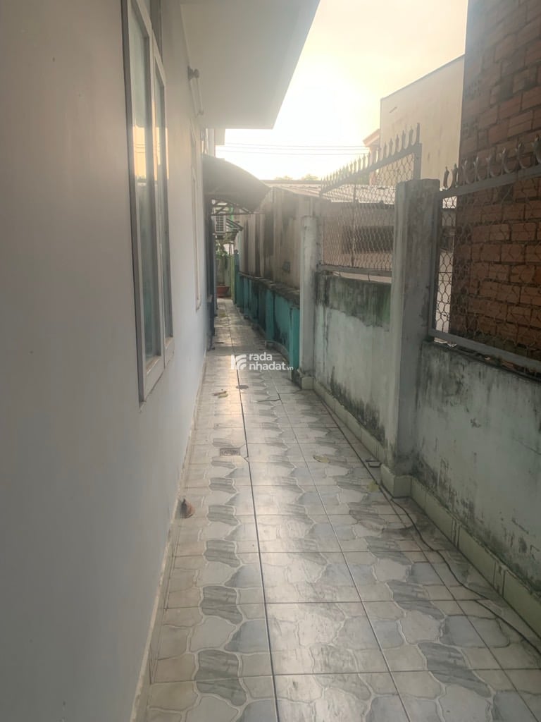 MẶT TIỀN KINH DOANH SIÊU ĐẲNG, NGAY CHỢ THỦ ĐỨC, 2 TẦNG NỞ HẬU 233m2 CHỈ 18,5 TỶ