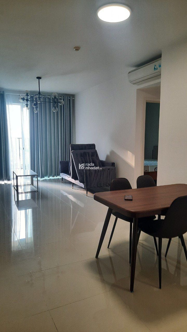 Cần bán nhanh căn hộ Aqua Central 3PN 120m2 tầng trung đẹp. Các phòng đều thoáng. lh 0975 034 ***