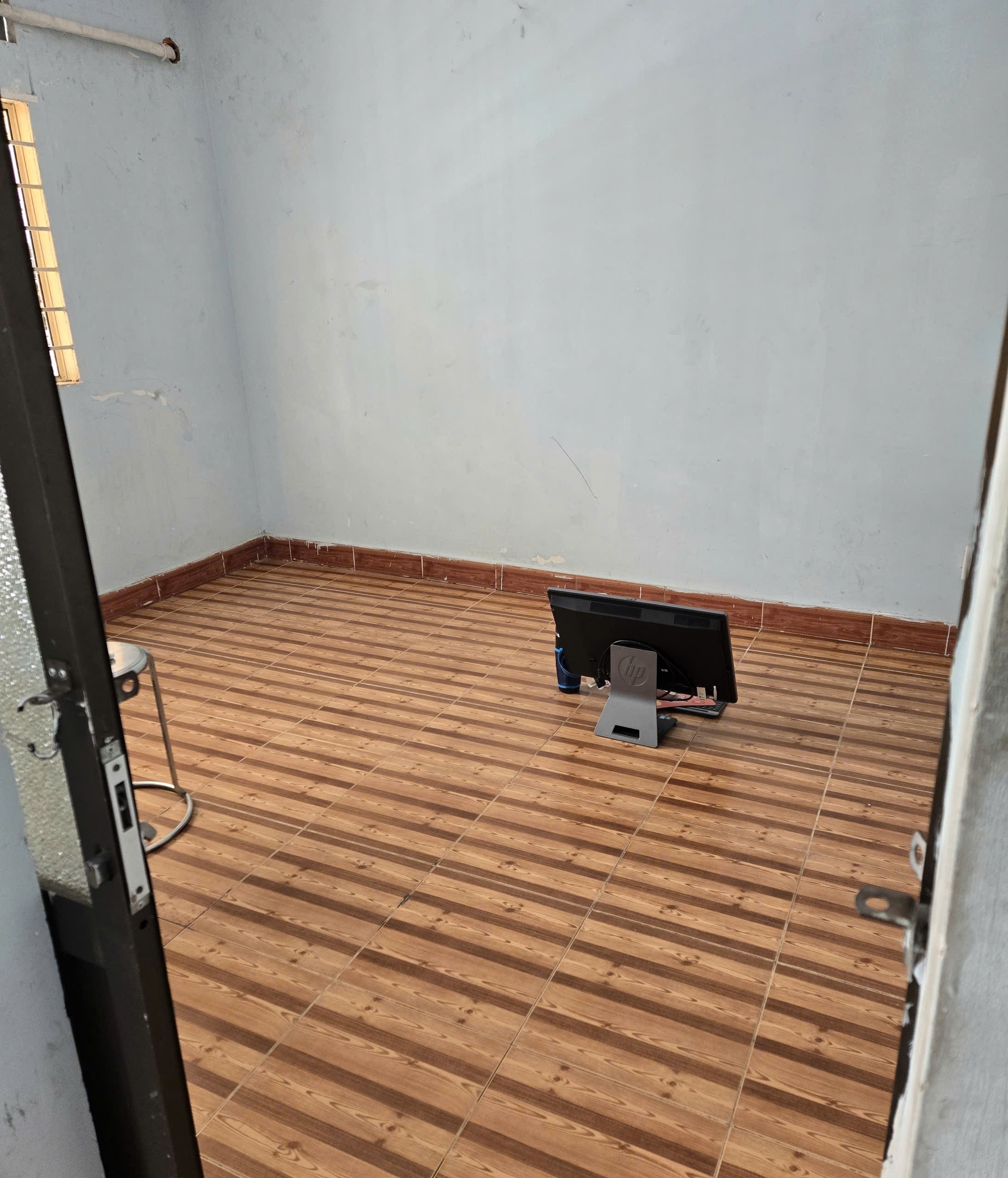 Bán nhà gần chợ thuốc tây Q10, trệt lầu, 43,5m2, ngang 6m, dài 7,2m, giá 12 tỷ, Sổ hồng riêng
