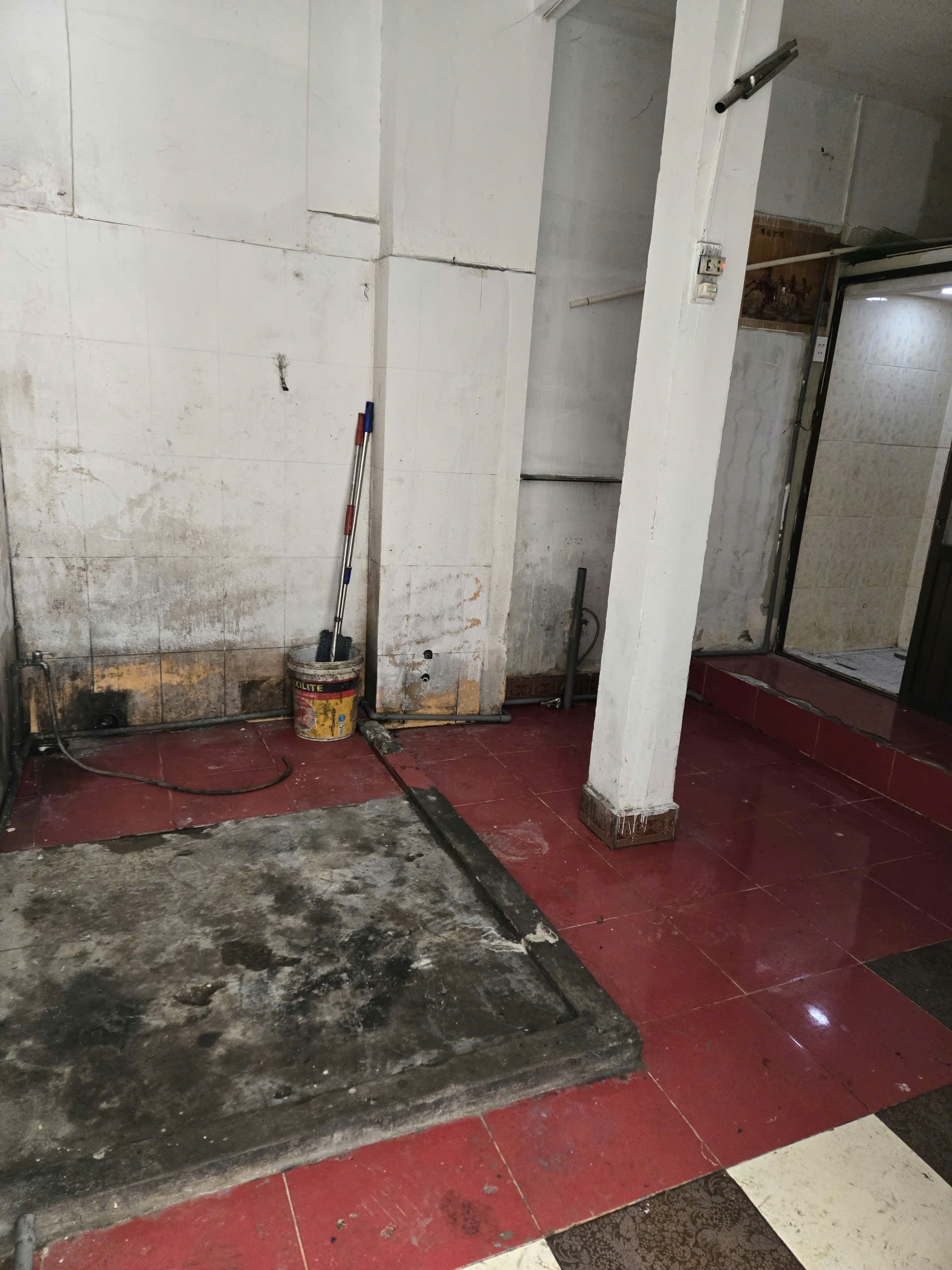 Bán nhà gần chợ thuốc tây Q10, trệt lầu, 43,5m2, ngang 6m, dài 7,2m, giá 12 tỷ, Sổ hồng riêng
