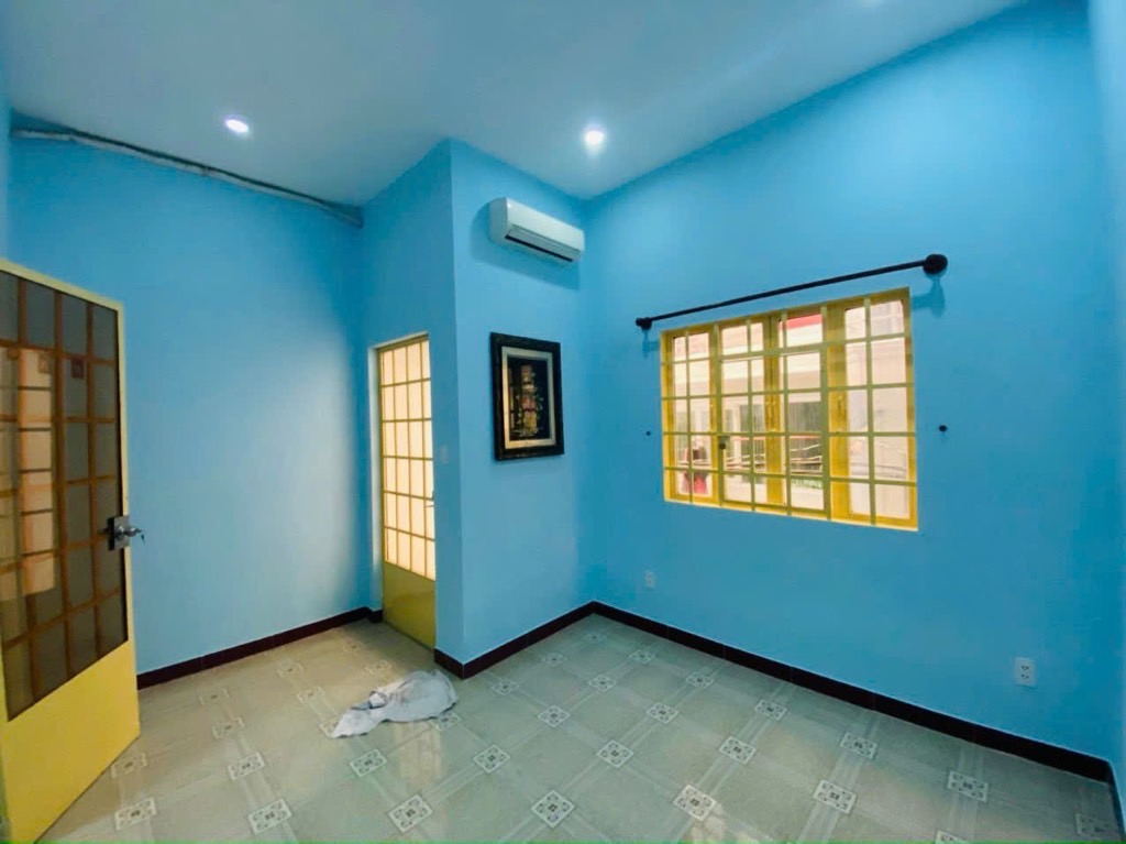 VỊ TRÍ ĐẸP, HẺM SẠCH SẼ, THÔNG THOÁNG, MUA Ở CHO THUÊ CÓ DÒNG TIỀN TỐT. 