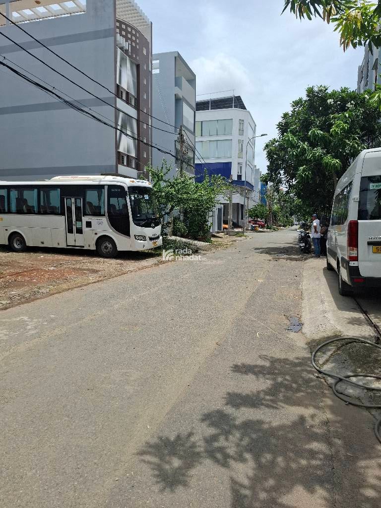 BÁN ĐẤT MẶT TIỀN NAM HÙNG VƯƠNG  VƯƠNG CÔNG VIÊN 189M2 16.6 TỶ ĐẤT TRỐNG TIỆN XÂY BIỆT THỰ CHDV
