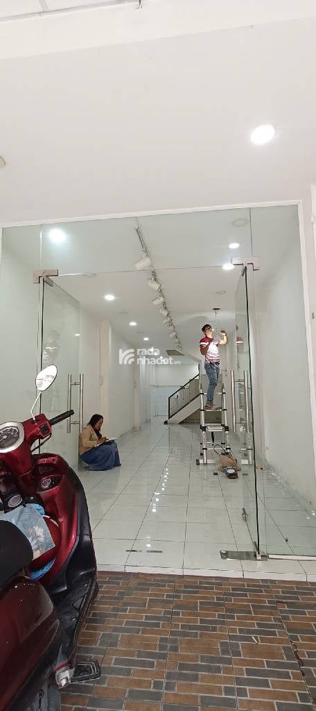 MẶT TIỀN KD ĐÔNG HỒ, TÂN BÌNH, 55M2 CÓ KC Ở NGAY. GIẢM 350TR CHỈ 10.5T