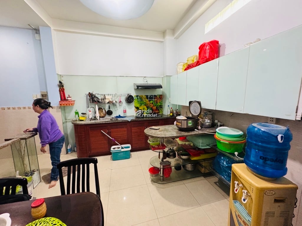 MẶT TIỀN TÔ HIỆU - TÂN PHÚ- 5 TẦNG - ĐƯỜNG 22M - LỀ RỘNG - 4PN - 4WC - GIÁ CHỈ 11.3 TỶ TL.