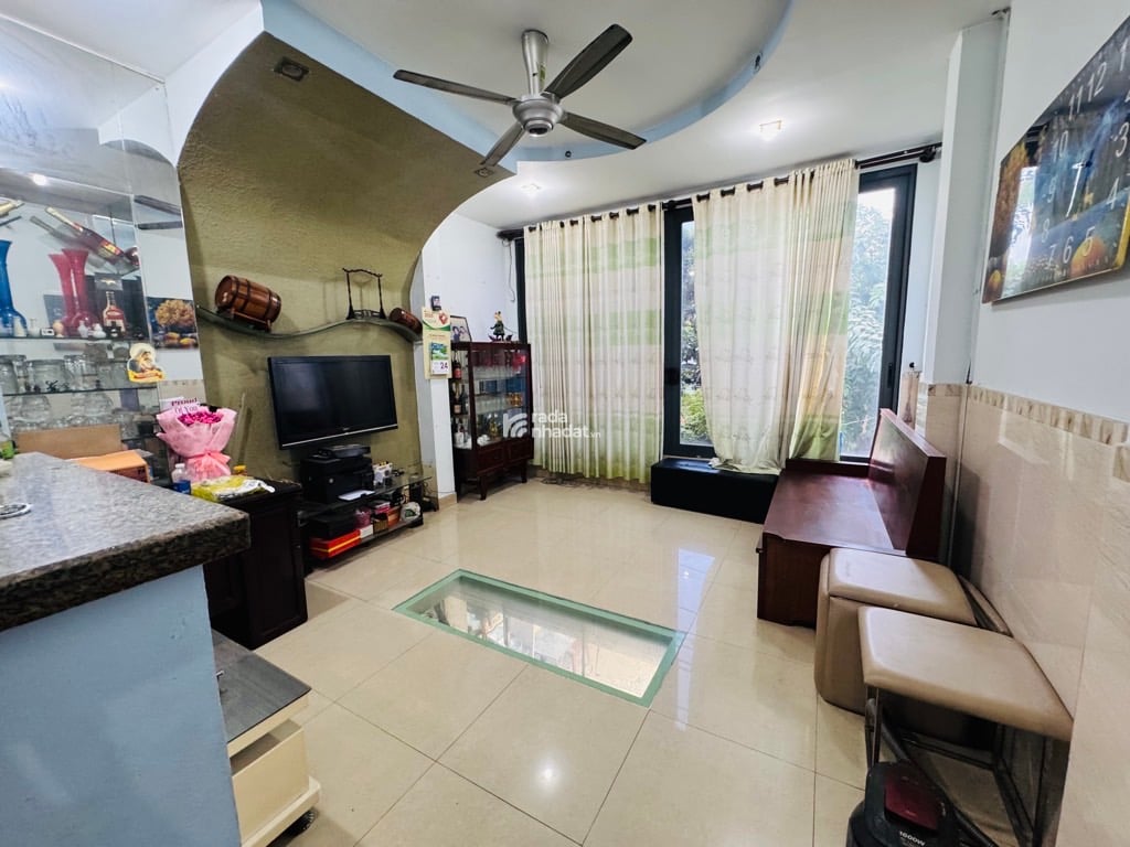 MẶT TIỀN TÔ HIỆU - TÂN PHÚ- 5 TẦNG - ĐƯỜNG 22M - LỀ RỘNG - 4PN - 4WC - GIÁ CHỈ 11.3 TỶ TL.