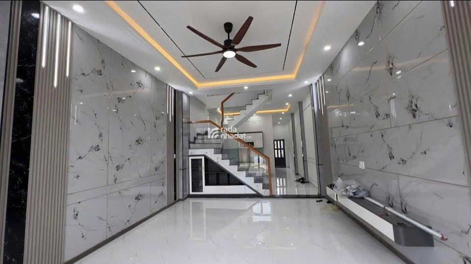 DUY NHẤT 1 CĂN GIÁ NGỢP Q3 giá 3ty990, bán gấp , HXH, lh ngay