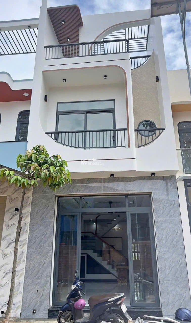 DUY NHẤT 1 CĂN GIÁ NGỢP Q3 giá 3ty990, bán gấp , HXH, lh ngay