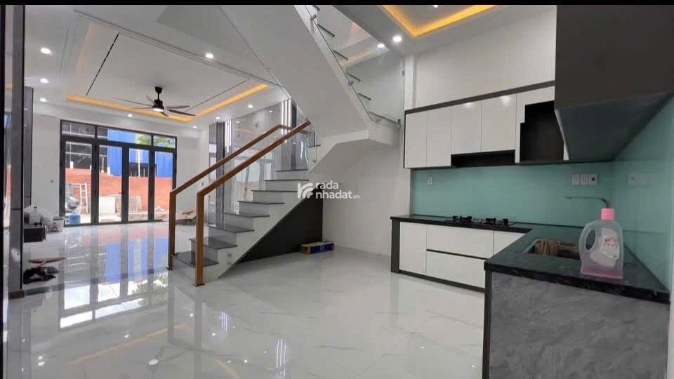 DUY NHẤT 1 CĂN GIÁ NGỢP Q3 giá 3ty990, bán gấp , HXH, lh ngay