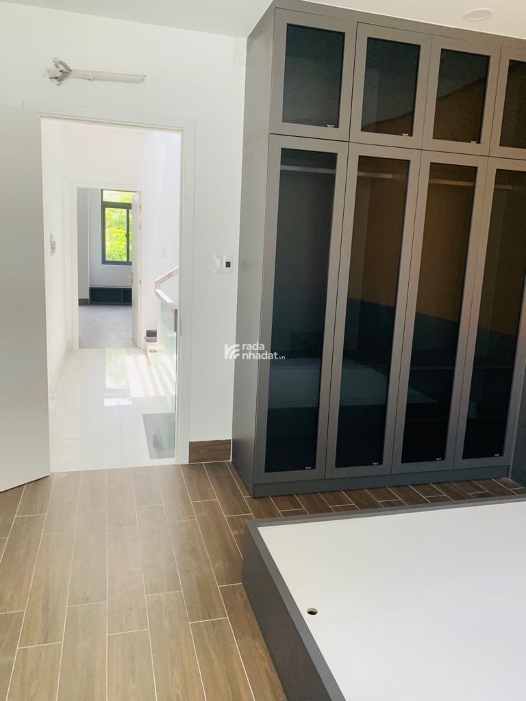 BÁN NHÀ MẶT TIỀN QUẬN 8 100M2 KDC PHÚ LỢI 4 TẦNG 8.X TỶ 5X20M ĐƯỜNG 10M DÂN TRÍ CAO