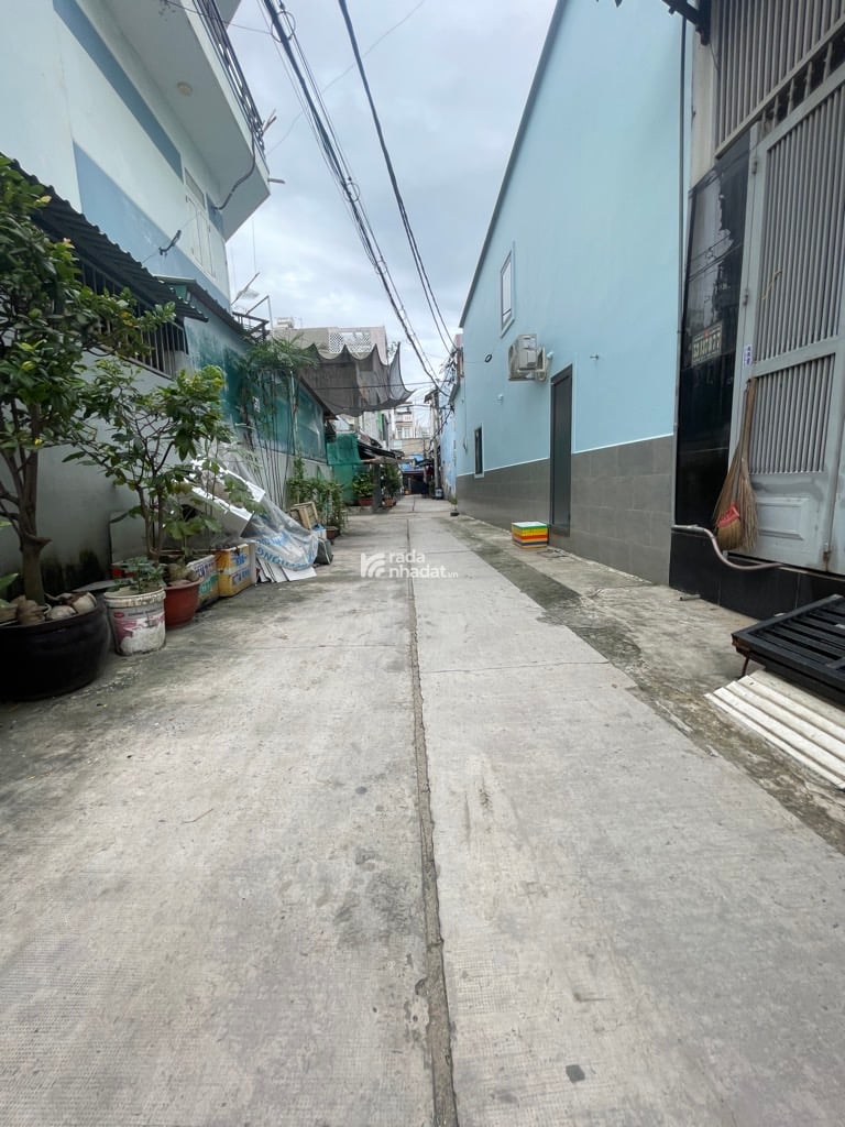 BÁN NHÀ LÔ GÓC HẺM XE HƠI ĐƯỜNG SỐ 4, BHH B, BÌNH TÂN