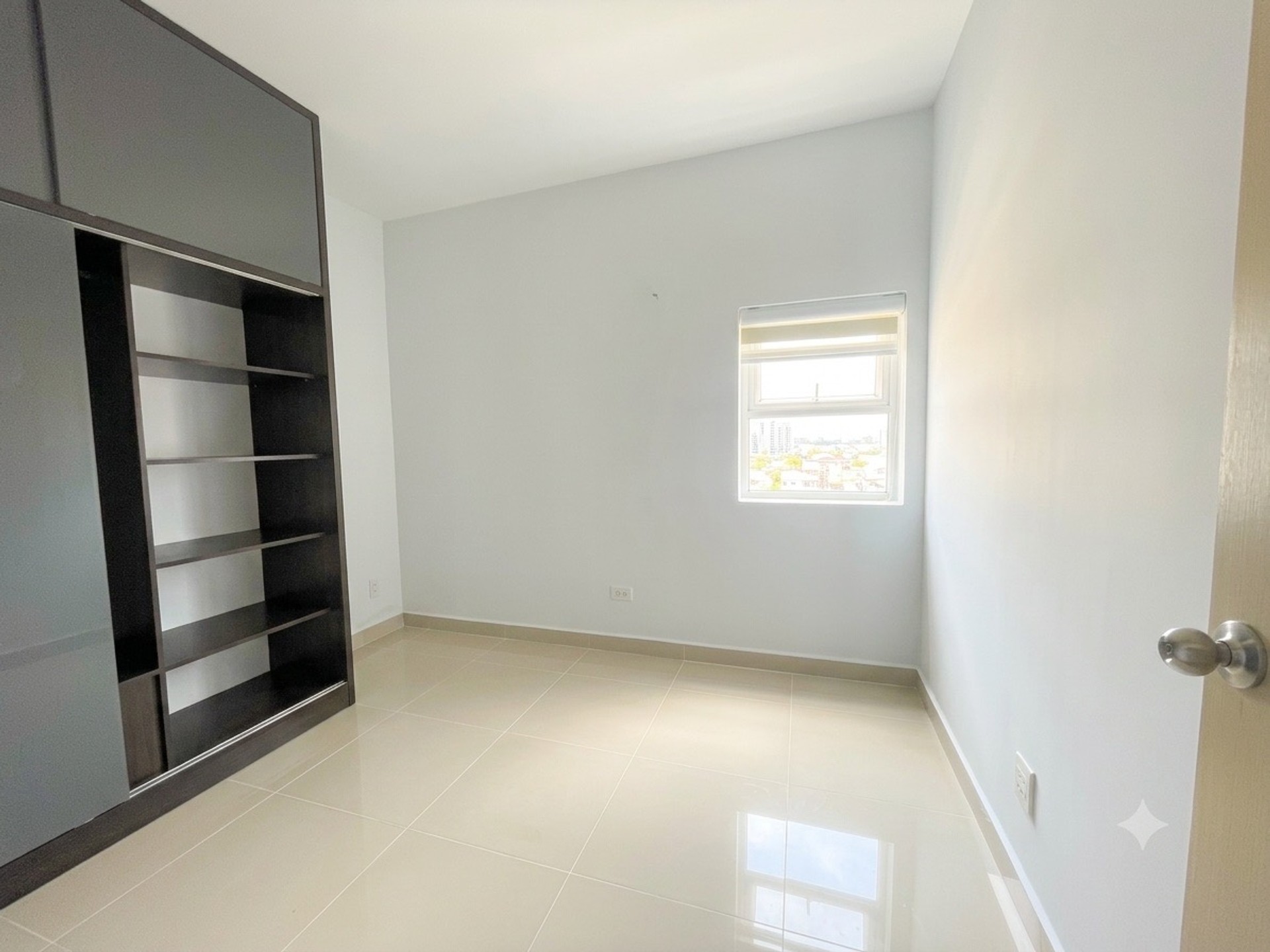 Chính chủ gửi bán nhanh CHCC Khuông Việt.Tân Phú DT 67,2m2, 2PN, 2WC giá 4.2 tỷ sổ hồng