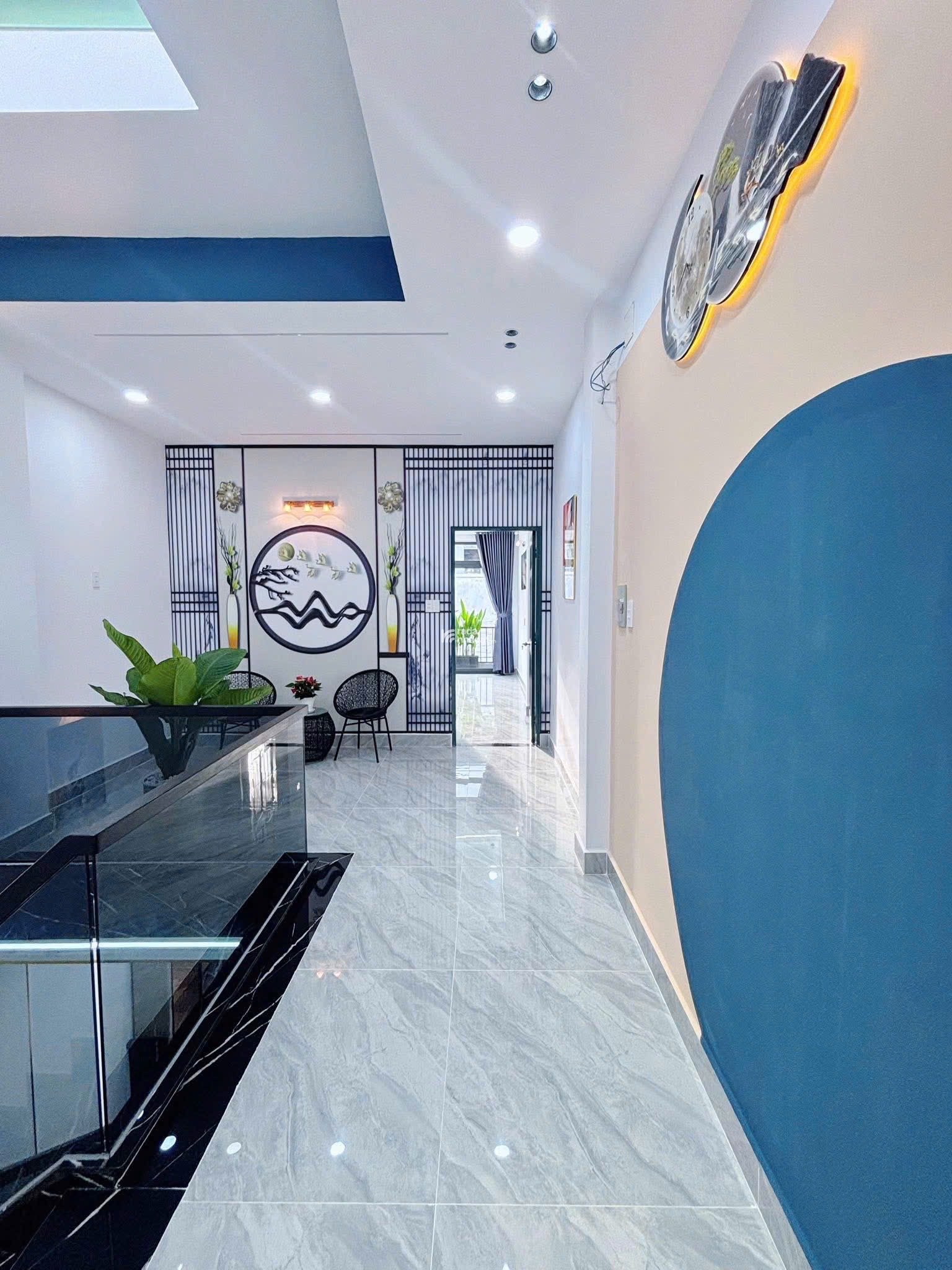 Bán nhà Bình Thạnh đường Hoàng Hoa Thám DT 63m2, Sổ Hồng Riêng giá chỉ 2tỷ690tr.