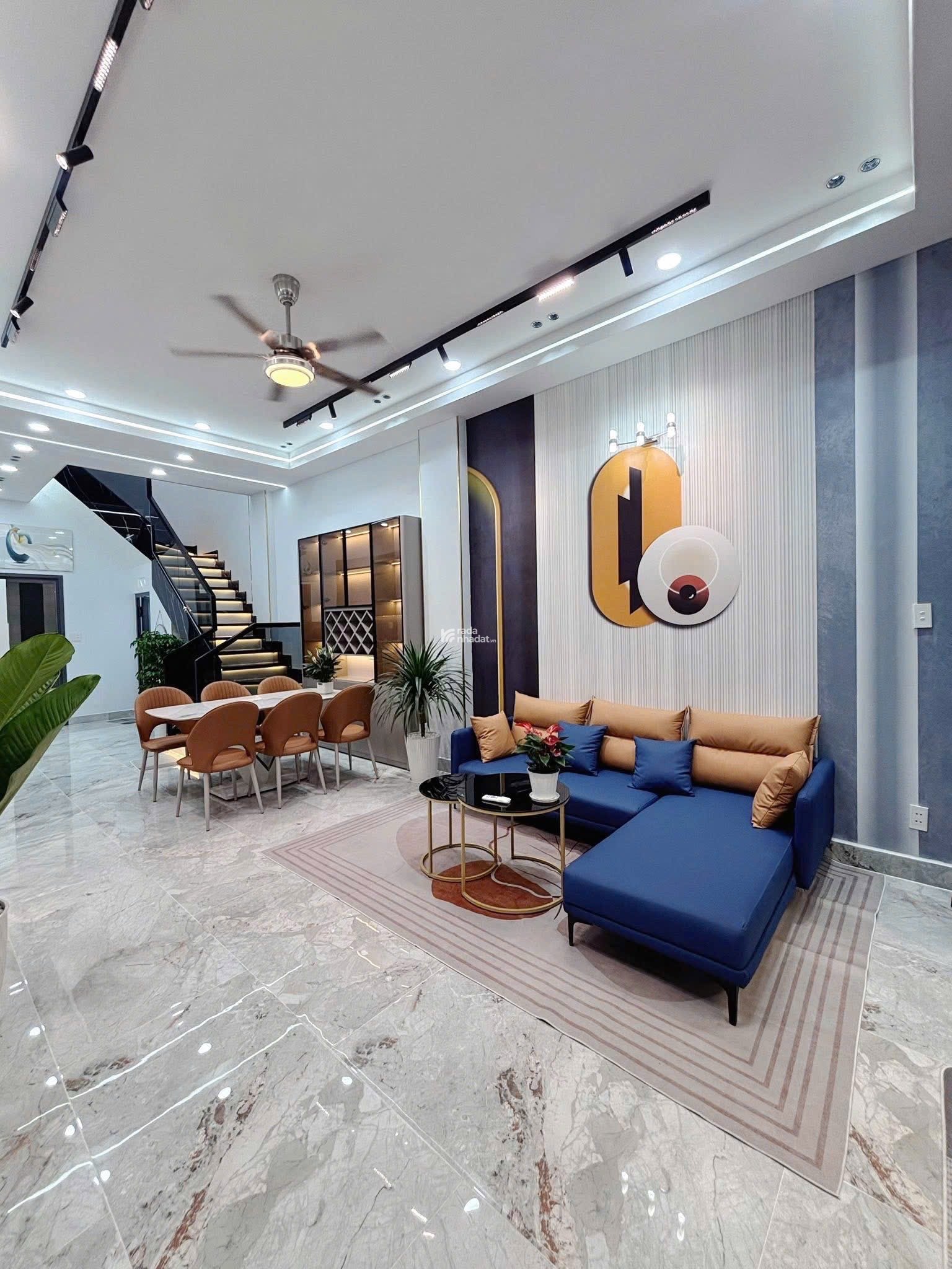 Bán nhà Bình Thạnh đường Hoàng Hoa Thám DT 63m2, Sổ Hồng Riêng giá chỉ 2tỷ690tr.