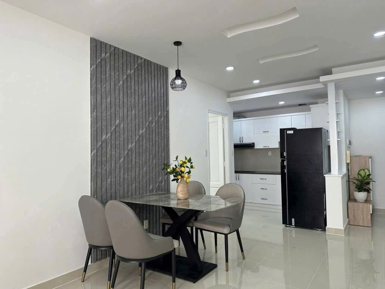 Bán căn hộ góc Sky Garden 3, nhà đẹp, giá tốt, thoáng mát