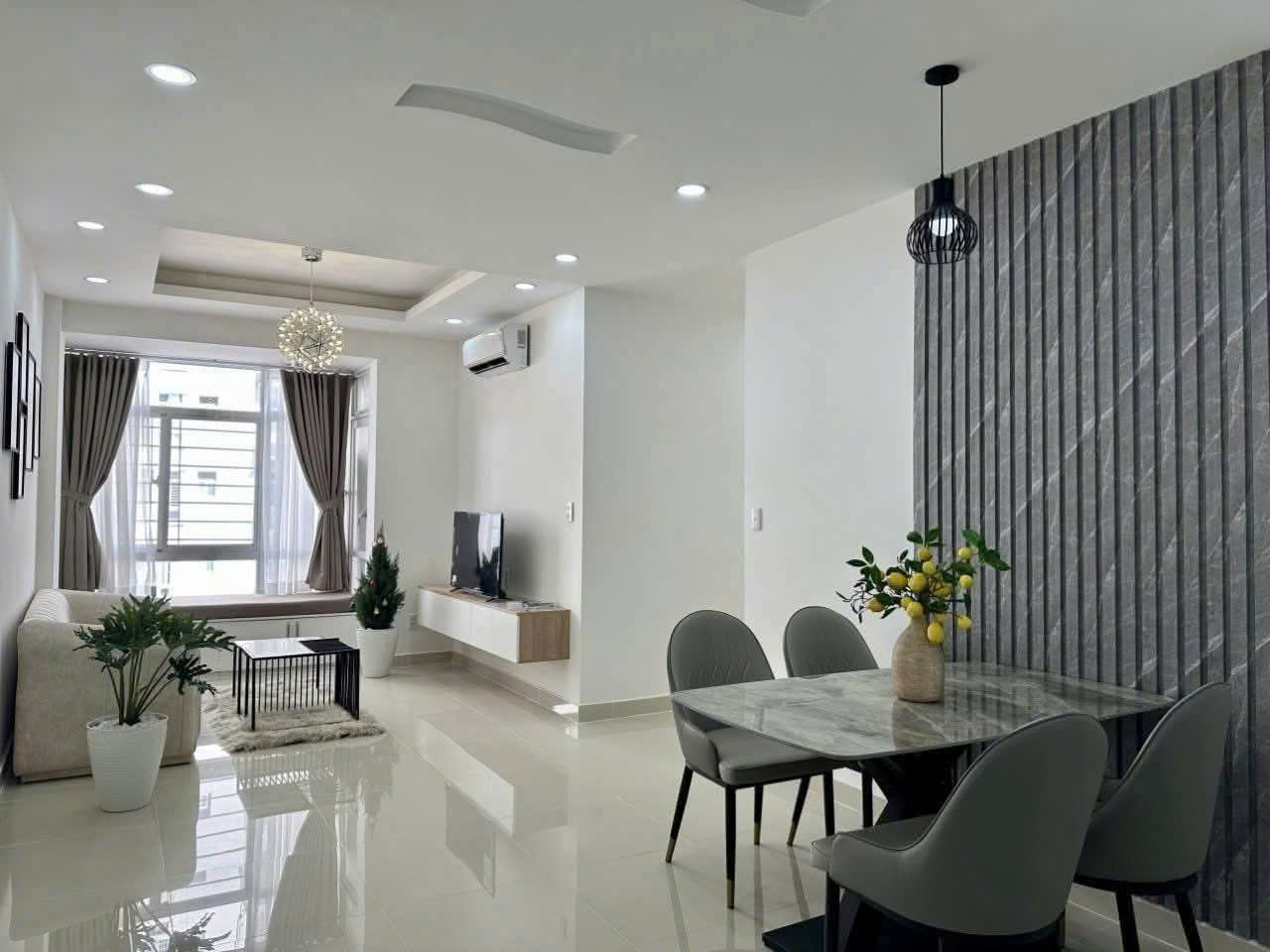 Bán căn hộ góc Sky Garden 3, nhà đẹp, giá tốt, thoáng mát