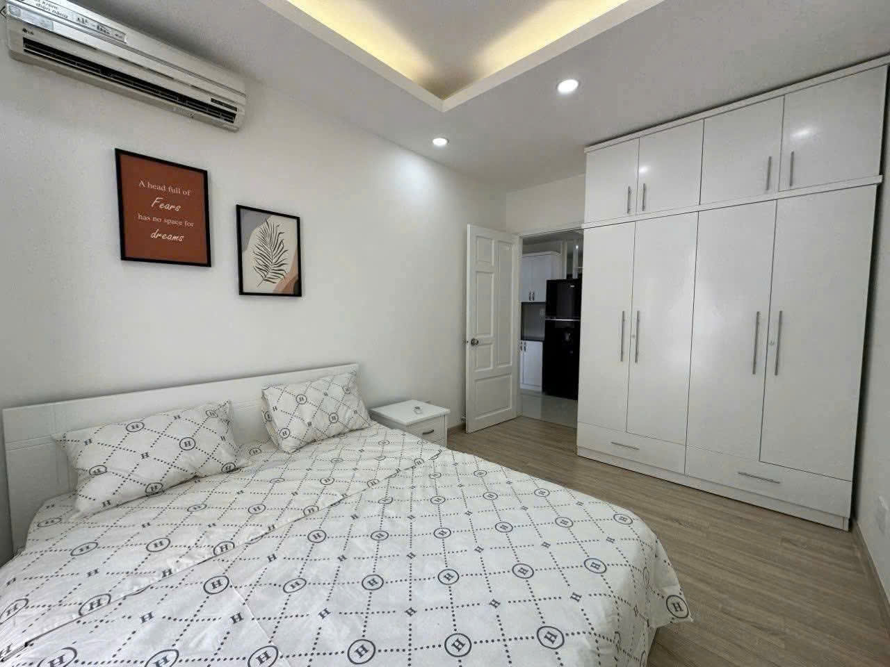 Bán căn hộ góc Sky Garden 3, nhà đẹp, giá tốt, thoáng mát