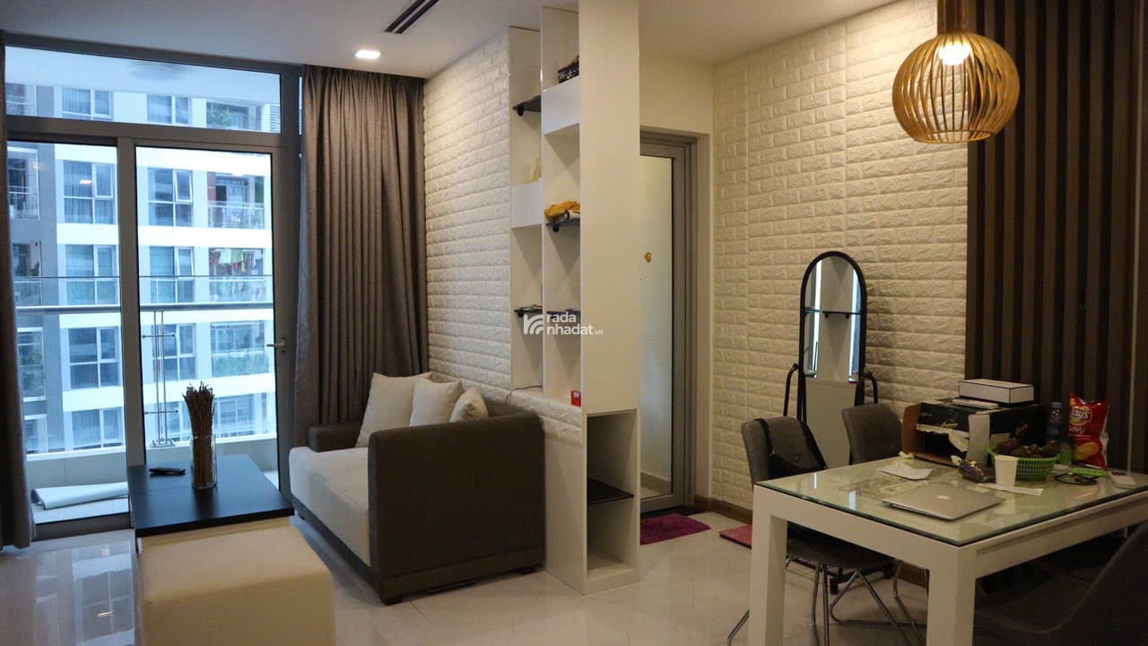 Cho thuê căn CC tòa Park 1, 2PN và 2VS, Tầng thấp, Diện tích đẹp 80.3m2, Vinhomes Central Park.