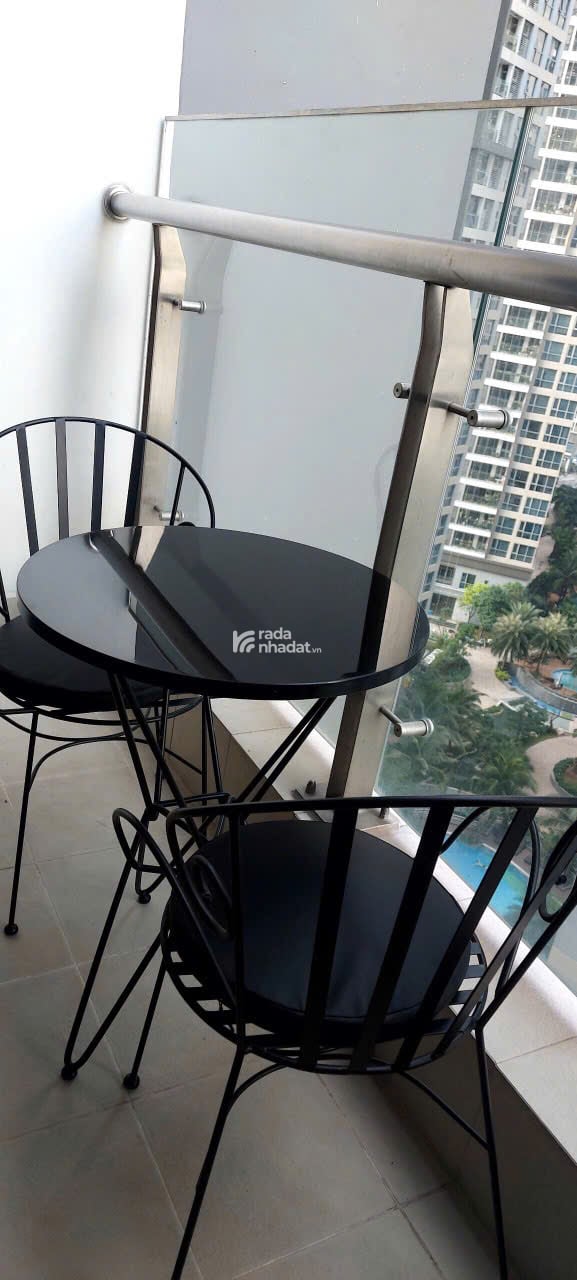 Cho thuê căn CC tòa Park 1, 2PN và 2VS, Tầng thấp, Diện tích đẹp 80.3m2, Vinhomes Central Park.