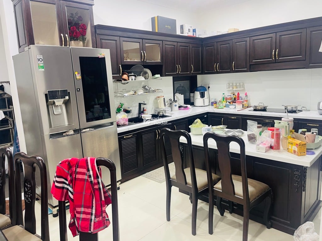 SIÊU BIỆT THỰ 4 TẦNG TẶNG FULL NỘI THẤT   -ĐẶNG THÚC VỊNH  -HÓC MÔN -117M2 - CHỈ 10.8 TỶ 