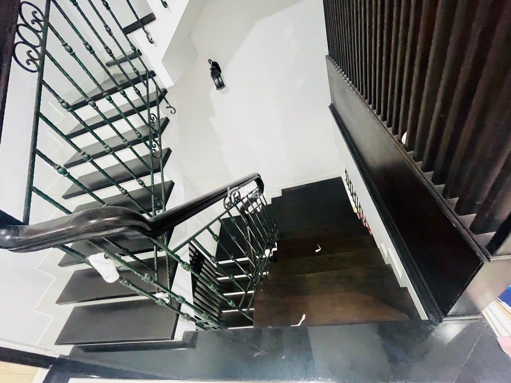 SIÊU BIỆT THỰ 4 TẦNG TẶNG FULL NỘI THẤT   -ĐẶNG THÚC VỊNH  -HÓC MÔN -117M2 - CHỈ 10.8 TỶ 