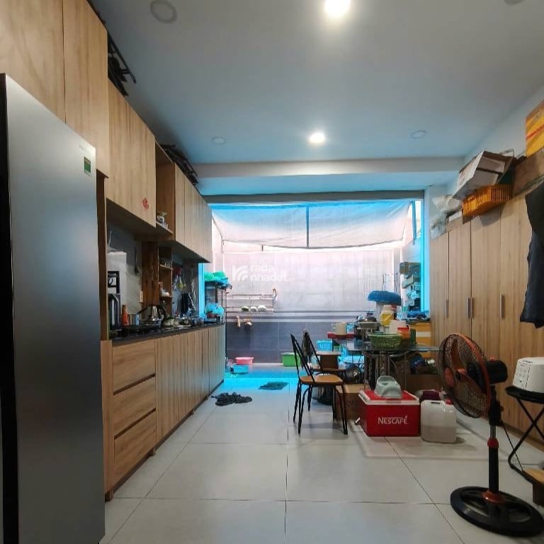 Nhà 3 Tầng BTCT 77m2 ngang 4m, 4PN sổ riêng, Gần ĐH Công Thương Q.Tân Phú, TC 6 tỷ TL.79.34