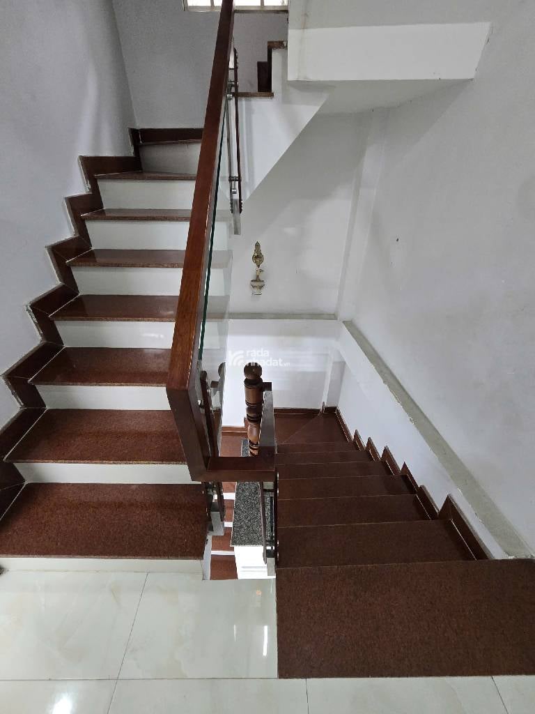 NHÀ 4 TẦNG MỚI ĐẸP - 43M2 - 3PN - GẦN GA T3