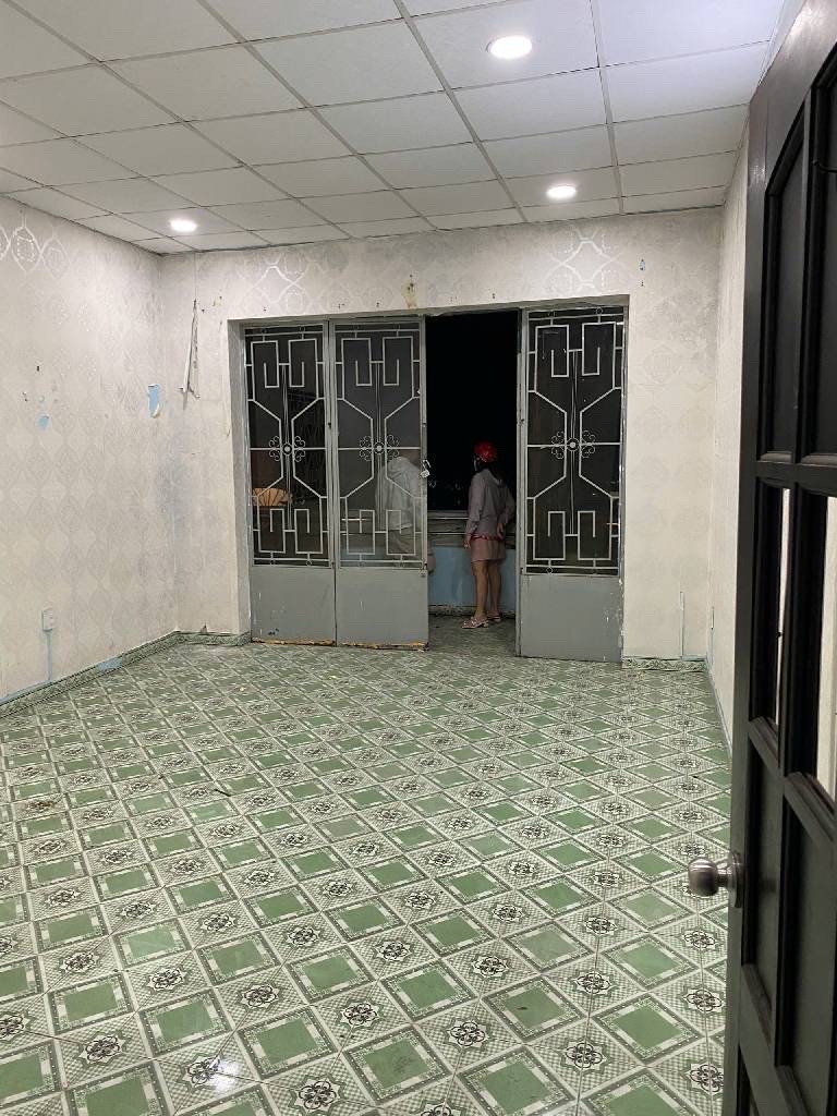 ĐANG CHO THUÊ  15 TRIỆU- NGANG 5.3 M - HẺM. XE HƠI 