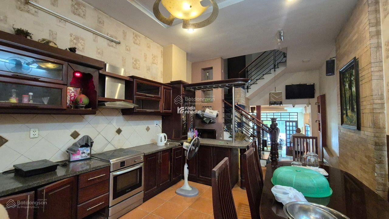 Nhà MT đường Số 13 P11 Q6 (4 x 19) 5 tầng. Đối diện công viên. Chỉ 13,5 tỷ 