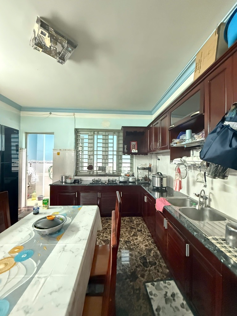  BIỆT THỰ TÂN KỲ TÂN QUÝ - TÂN PHÚ - HẺM NHỰA 8M - XE TẢI VÀO NHÀ - 200 M2 - 4 TẦNG BTCT