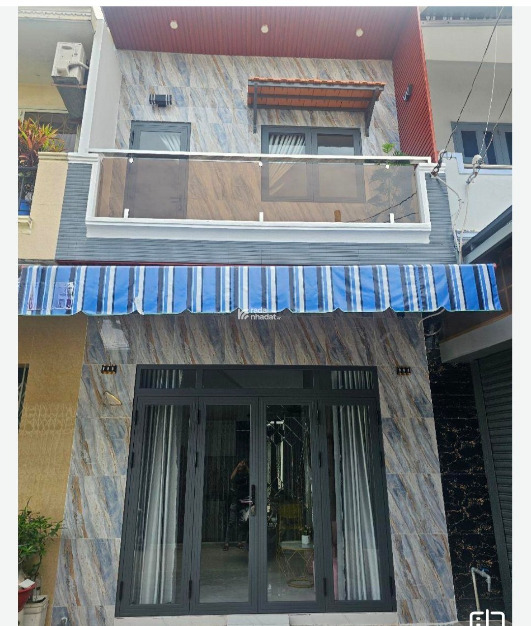 Nhà đẹp full nội thất ở ngay HXH 6M Hòa Bình, P. Hiệp Tân, Q. Tân Phú. Chỉ 3.65 tỷ