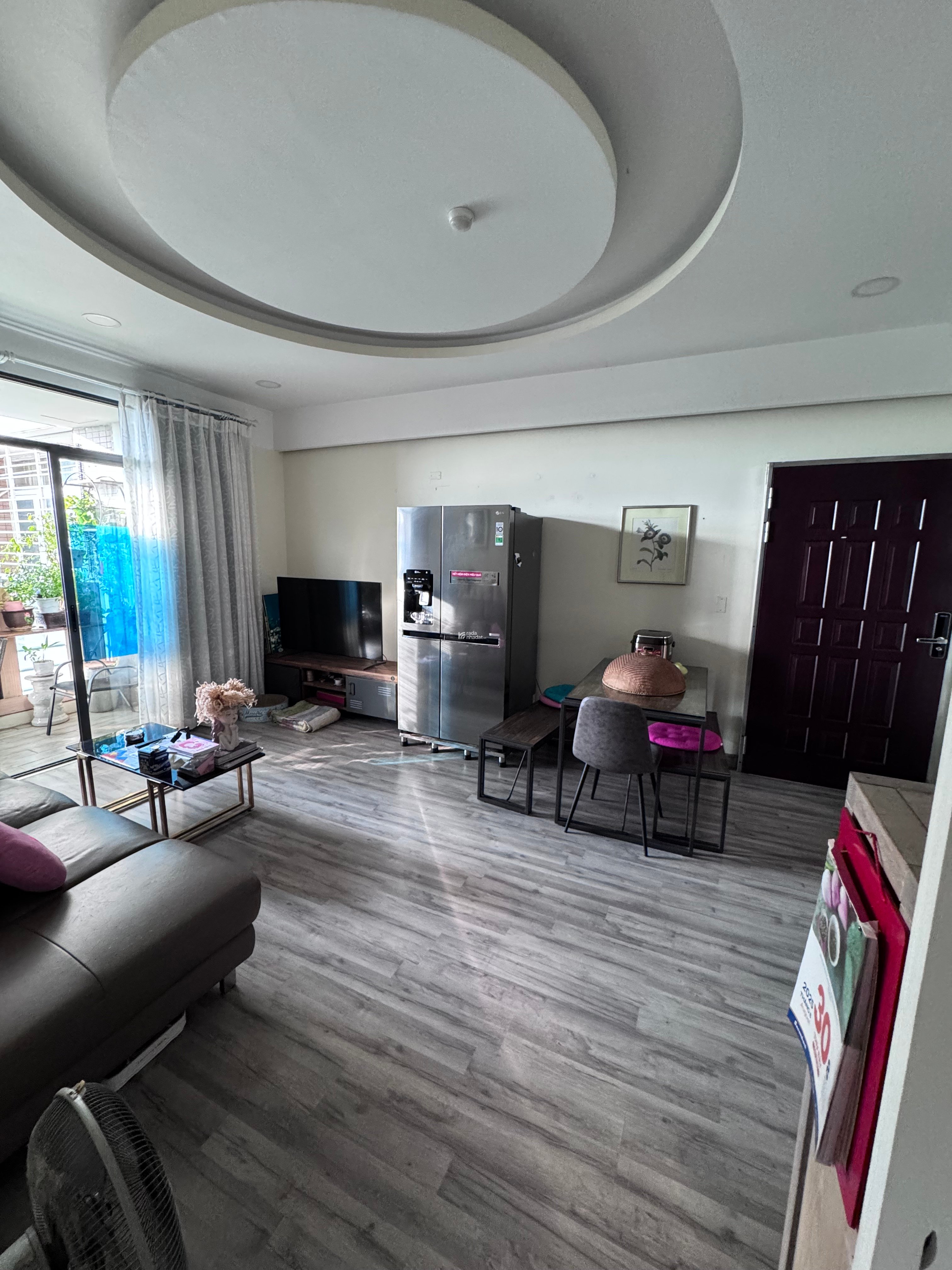 Căn hộ Cao ốc thuận việt 3PN(1 master bedroom) 2 NVS