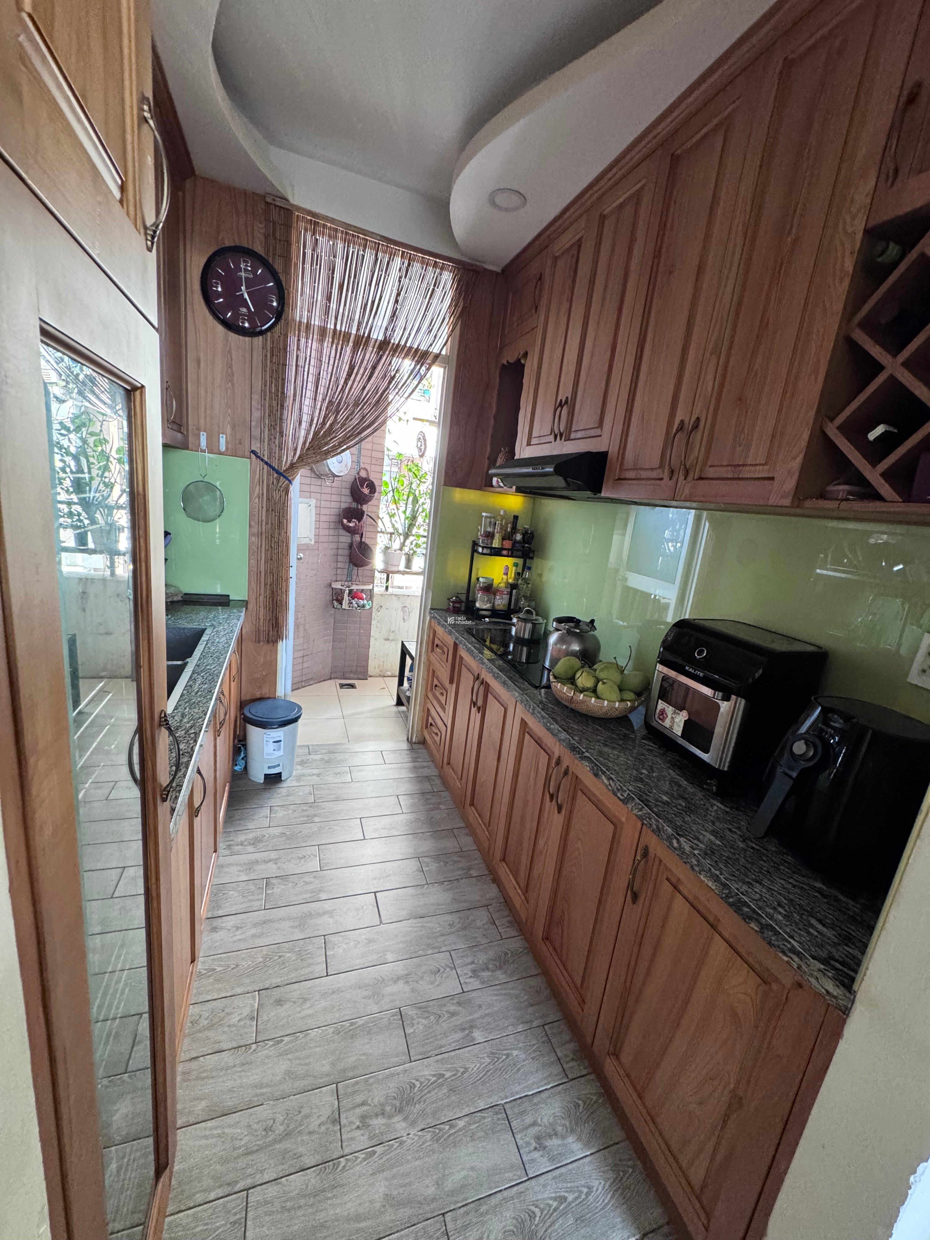 Căn hộ Cao ốc thuận việt 3PN(1 master bedroom) 2 NVS