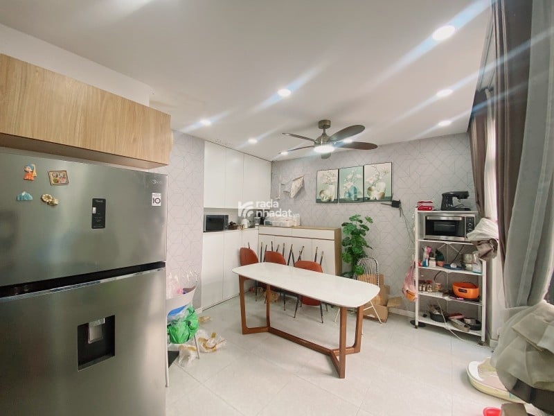 VILLA MINI GIỮA LÒNG BÌNH THẠNH 100M2 NGANG 8.1M NGUYỄN VĂN ĐẬU 8.9 TỶ