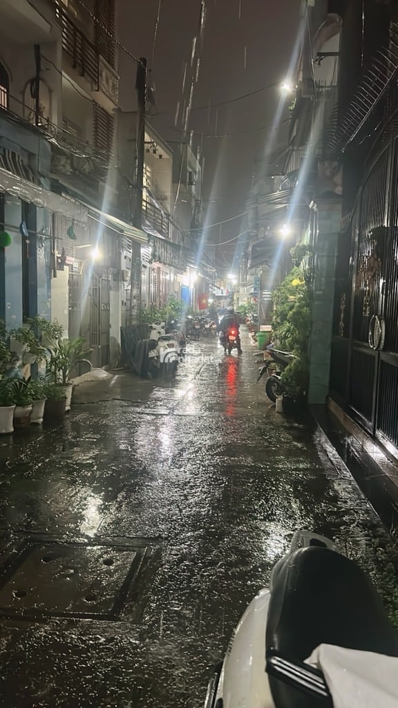 SÁT TÂN BÌNH, HẺM XE HƠI HUỲNH THIỆN LỘC, TÂN PHÚ, 64M2 HIẾM CÓ. GIẢM 550TR CHỈ 6.6T TL TỐT