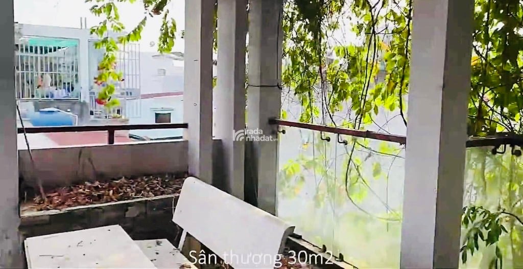  Ô TÔ VÀO NHÀ, XE TẢI QUAY ĐẦU TRƯỚC NHÀ - GẦN 50M2 - 4 TẦNG, 5 PHÒNG - NGANG KHỦNG 6M - TÂN PHÚ