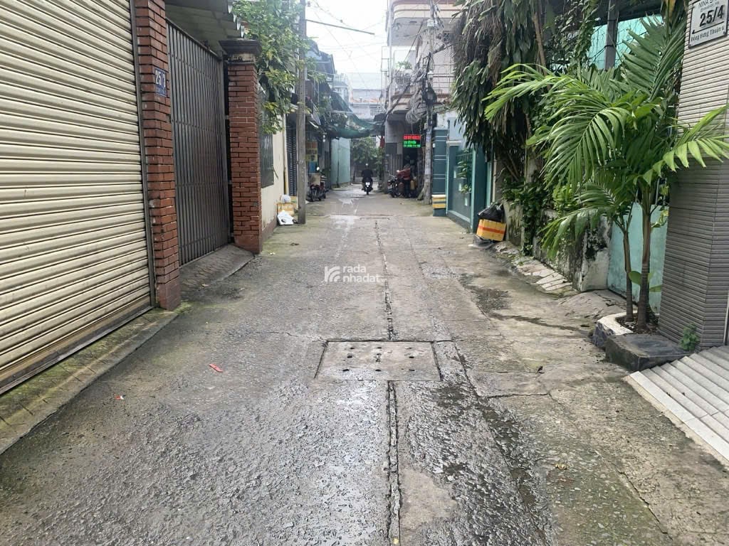 Nhà 3 tầng  sát mặt tiền Đông Hưng Thuận 06  Quận 12 Hẻm 5m  4.5x23m full thổ  Giá 8.88 Tỷ